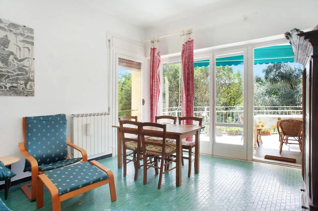 Casa Ireos Apartment Levanto 0*,